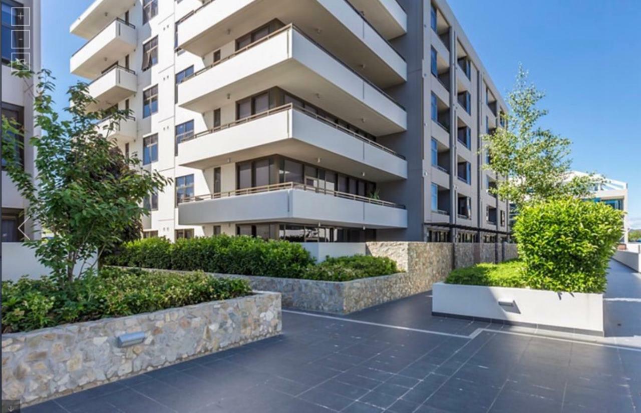 Governor Luxe 1 Bedroom Apartment In The Heart Of Barton Wifi Gym Wine Secure Parking Canberra Kingston Exterior foto